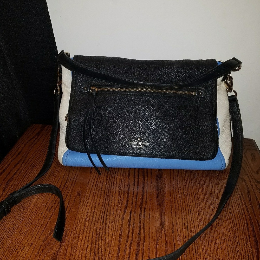 Kate spade crossbody or shoulder bag